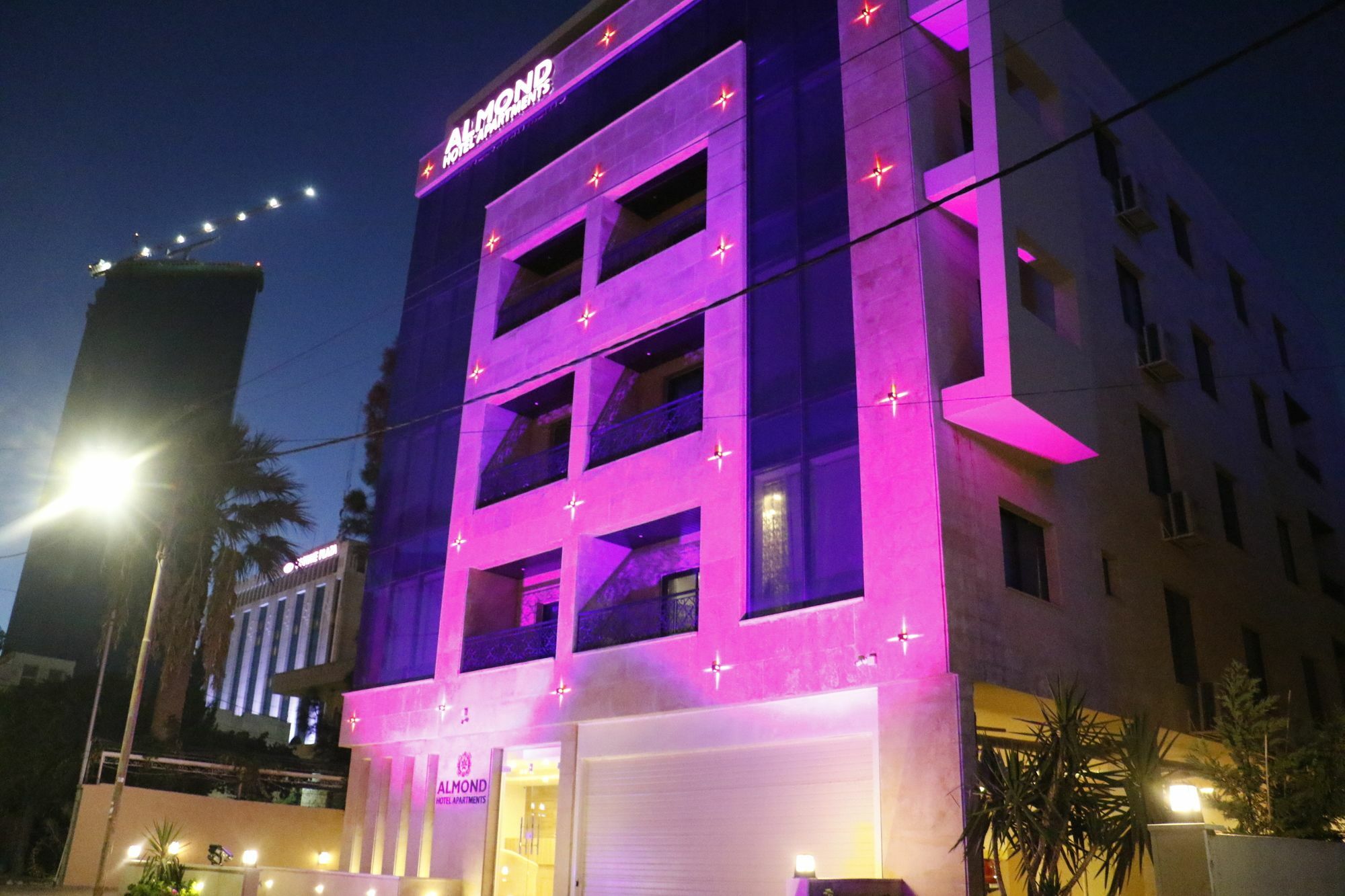 Almond Hotel Apartments Amman Eksteriør billede